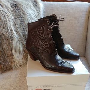Via Spiga Leather lace up booties. Size 6
